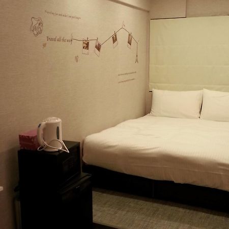 Holiday Fun Hostel Taipei Luaran gambar